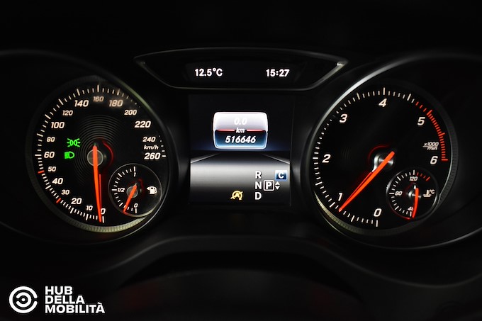 MERCEDES-BENZ CLA 180 d S.W. Automatic Sport